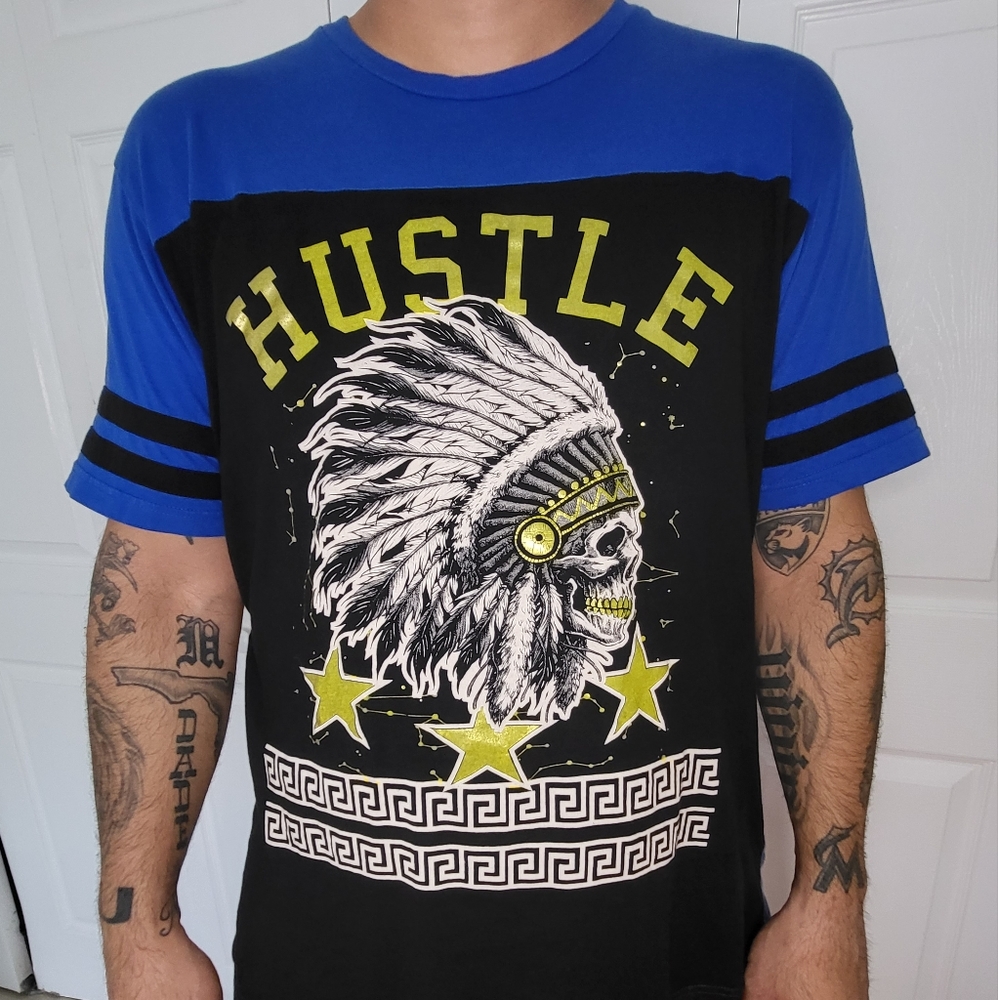 Hustle Indian skull graphic tee